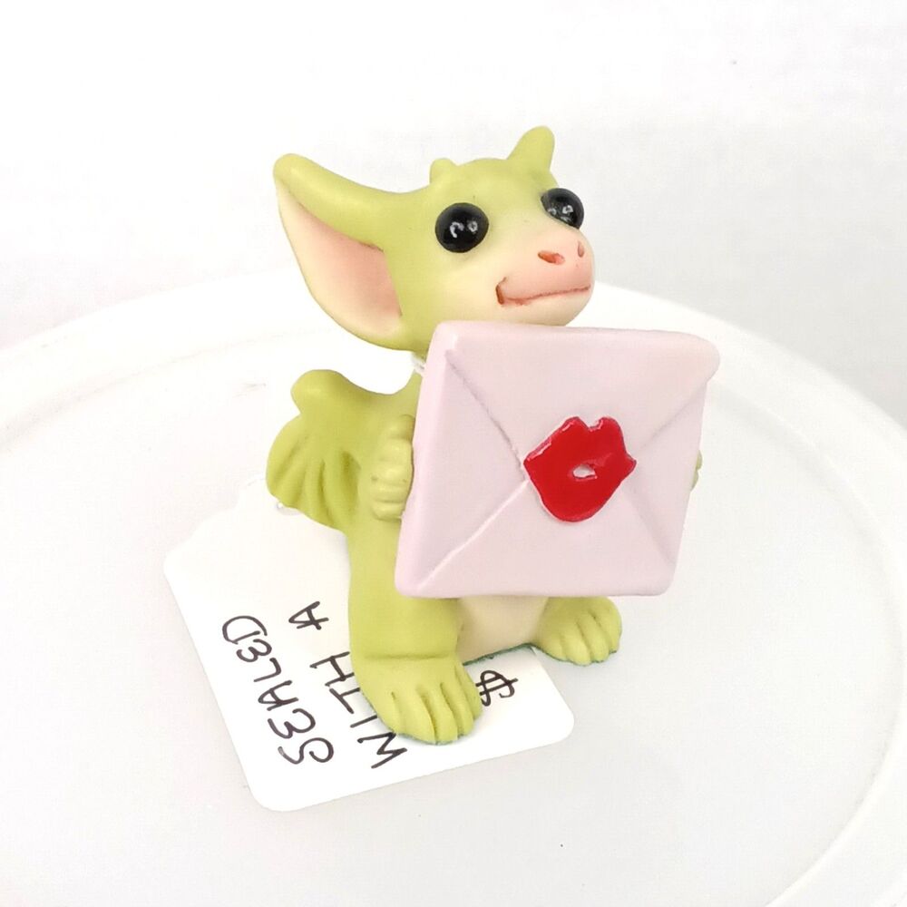 Vintage 2002 Pocket Dragons Sealed with a Kiss Figurine Real Musgrave Valentines